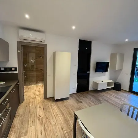 Hotel apartamentowy Riva Lake Lodge 3*