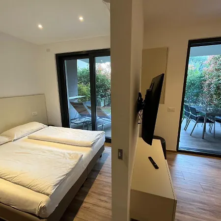 Hotel apartamentowy Riva Lake Lodge 3*