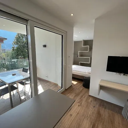 Hotel apartamentowy Riva Lake Lodge Riva